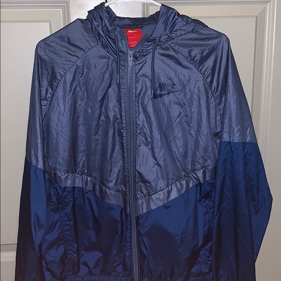 Nike Windbreaker - Picture 1 of 2